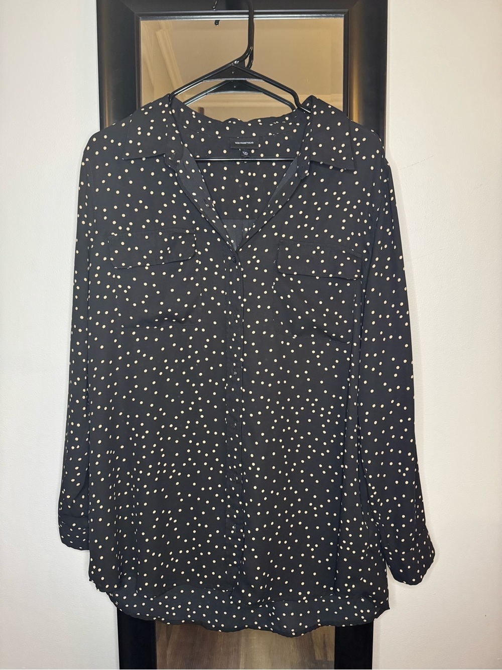 Who What Wear Long Sleeve Black Blouse with Gold Polka Dots XXL